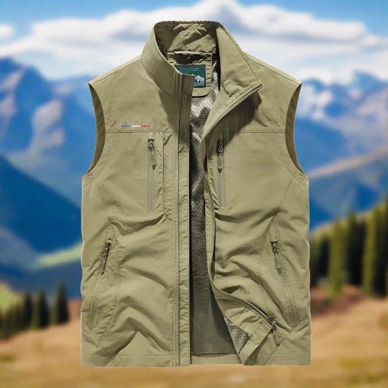 ADVENTUREPRO – Men’s Outdoor Vest with Multifunctional Design