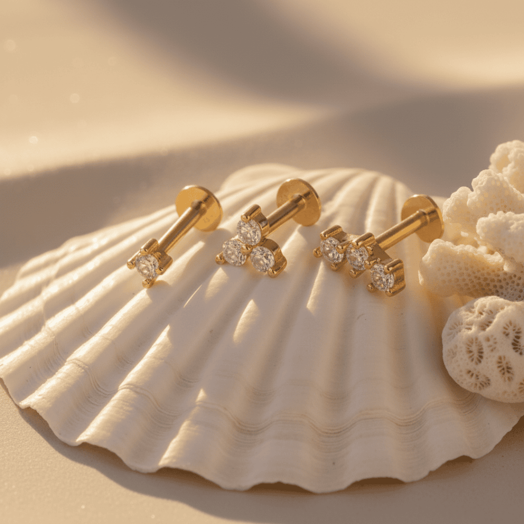 Celestial Charm - Celestial platte achterkant studs set met diamanten details voor kraakbeen- en oorlel piercings