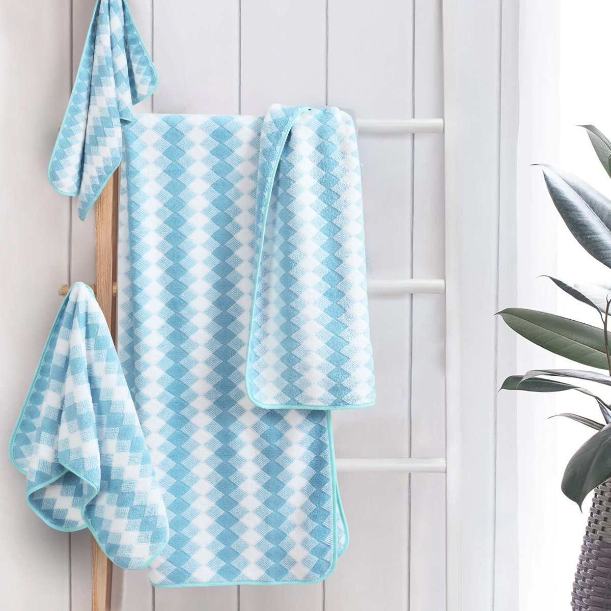Elysoria Coral Weave Towels | Plush, durable towels with maximum absorbency and quick-dry