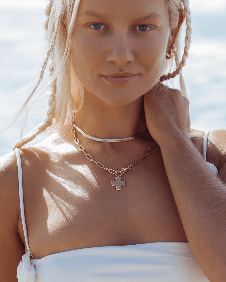 Elegant Chunky Cross Chain Necklace - Durable Brass with 10k Gold/Silver Coating, Hypoallergenic, Waterproof, 18 or 20 Length 2