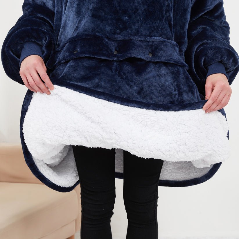 WarmHug - Oversized Hooded Heated Blanket with USB Self-Heating Technology 2