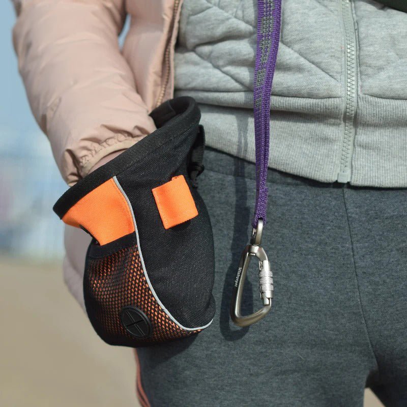 Émile Adventure-waterproof snack bag for outdoor adventure with dog-5