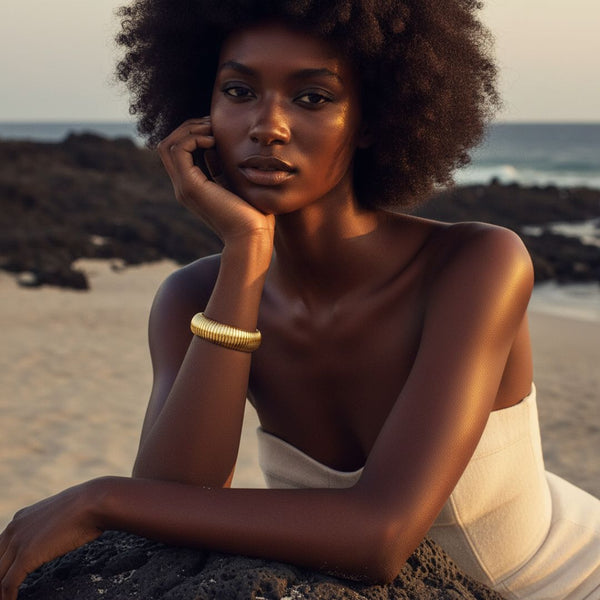 Pulsera Brazalete Geométrica - Acero Inoxidable Dorado, Resistente al Agua e Hipoalergénica