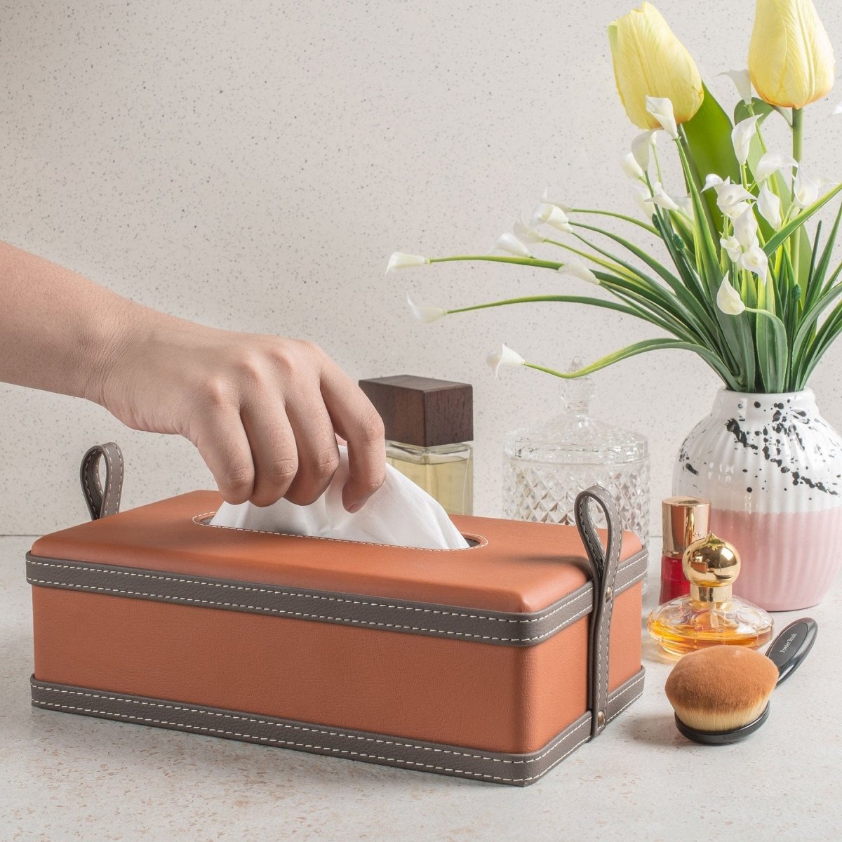 Modèra Premium Leatherite Taschentuchbox | Stilvoller und langlebiger Taschentuchorganizer für moderne Räume
