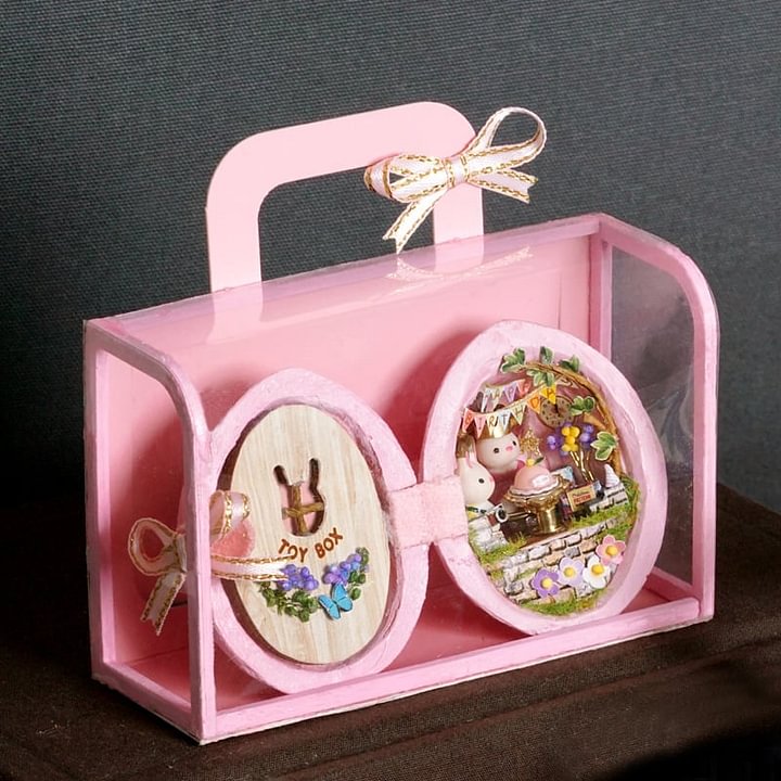 NATUREHAVEN – Handgemaakte poppenhuis van walnotenschil voor unieke miniatuurdecoratie