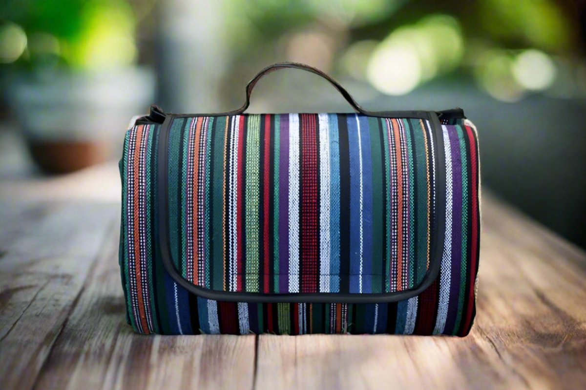 NOMADIC MAT – Outdoor Waterproof Picnic Blanket for Camping & Beach Days