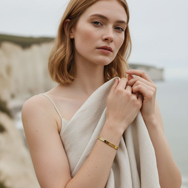 Pulsera de identificación personalizable grabable - chapada en oro o rodio, hecha a mano