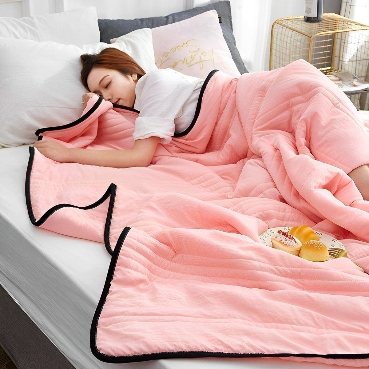 Aussie Ice - Advanced Cooling Blanket for Hot Sleepers, Moisture-Wicking Comfort 2