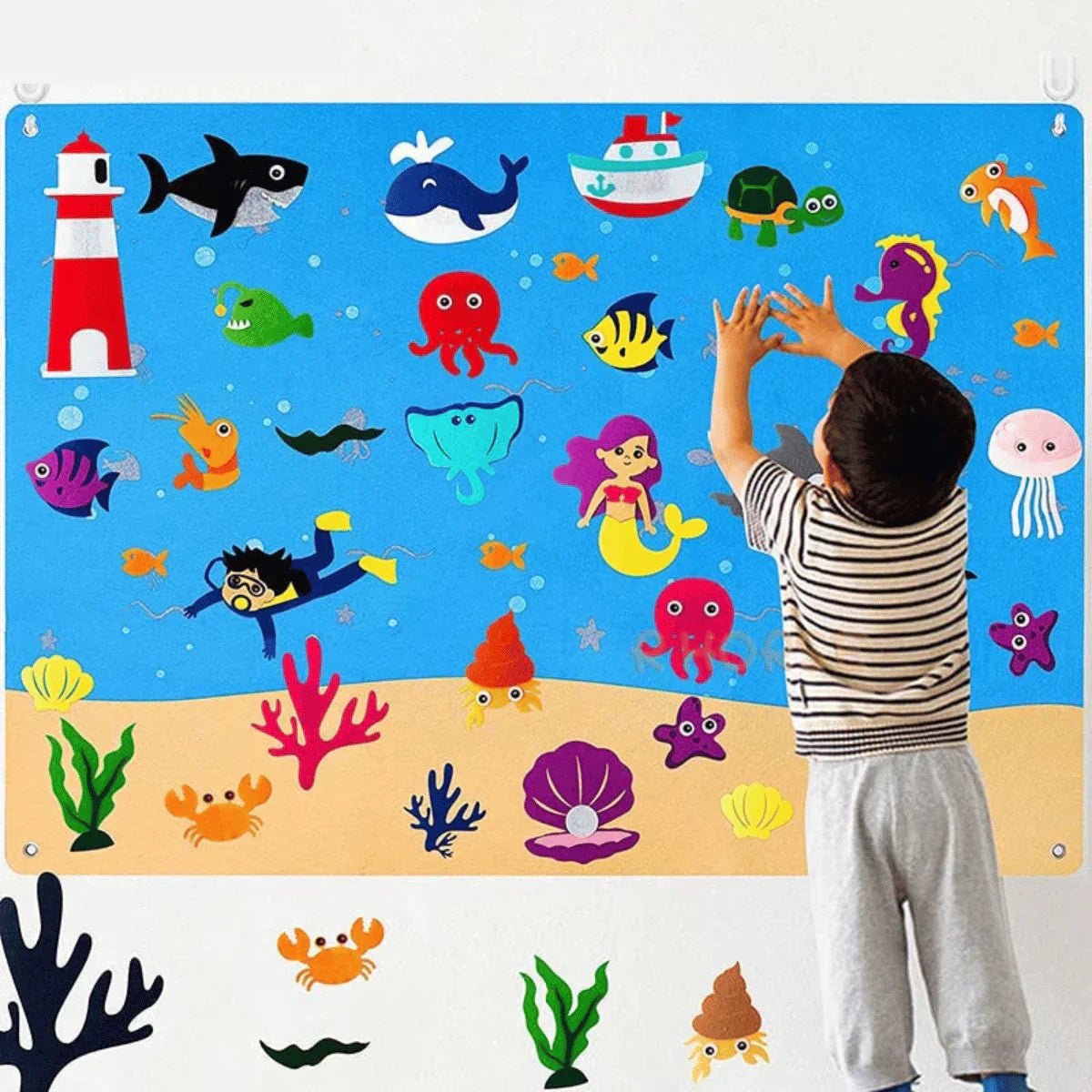 Wonderwild Quadro de Feltro – Conjunto Criativo de Aprendizagem de Animais para Crianças com 50 Autocolantes