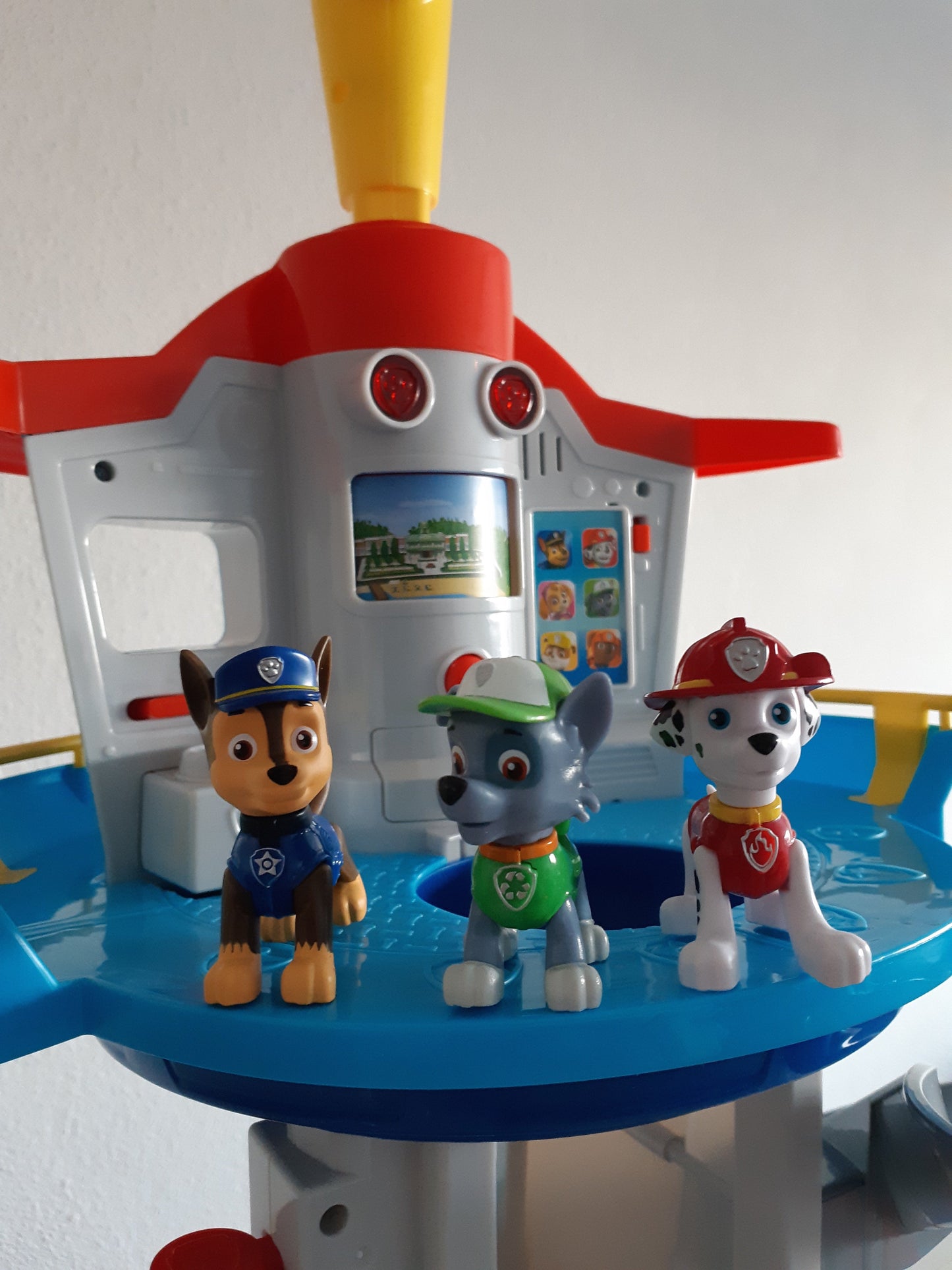 Jeu AdventureSlide - Tour de toboggan pour enfants avec figurines et voitures