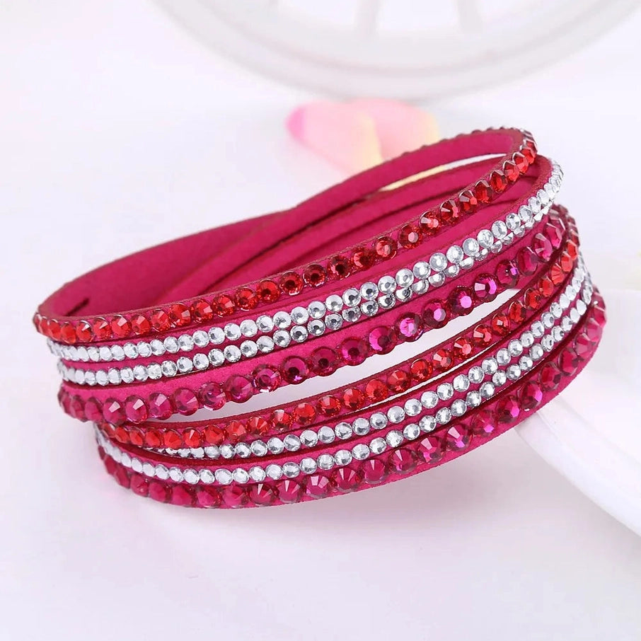 ELEGANT WRAP BRACELET - Kunstleder mit funkelnden Kristallen für Frauen
