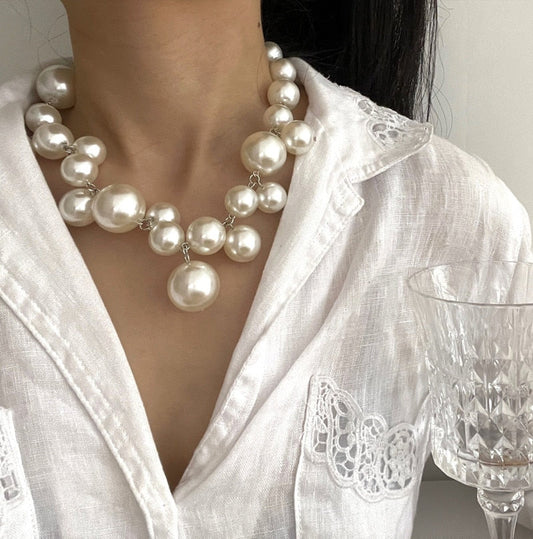 ELARA PEARL NECKLACE - Atemberaubende Perlenkette für zeitlose Eleganz