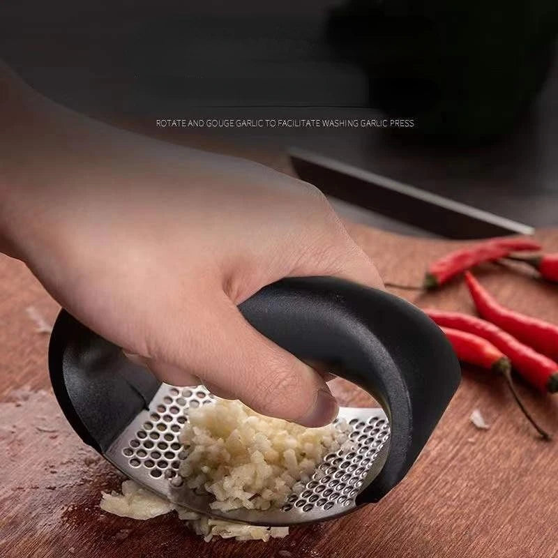 EasyMince – nerezový mlynček na cesnak a zeleninu