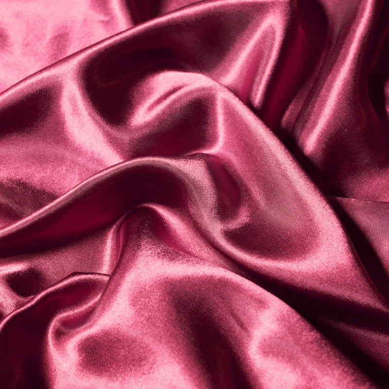 SATINIQUE CALMERA – Viilentävä jääsilkkisatiini joustavalla reunuksella