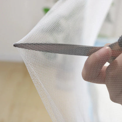Faltbares Moskitonetz für das Bett - zuverlässiger Insektenschutz für einen erholsamen Schlaf im Innen- und Außenbereich