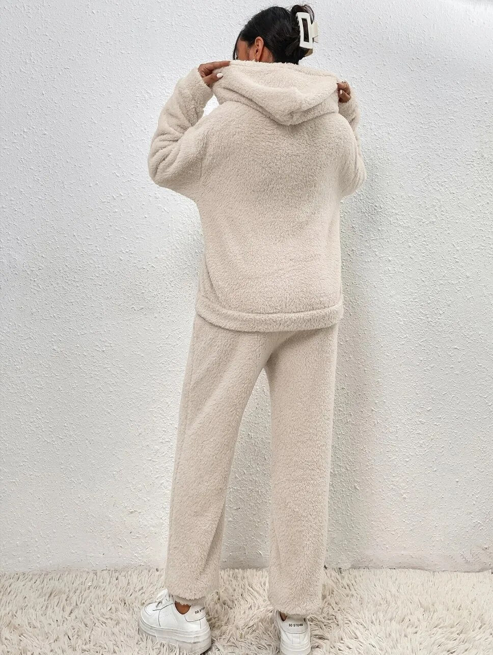 LANA TEDDY SET - Un loungewear ultra-confortevole per le accoglienti giornate invernali
