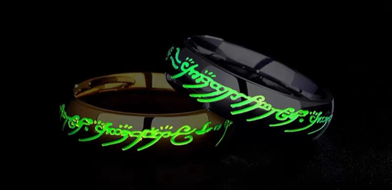 Anello inciso luminoso - Gioielli fosforescenti per la positività e la felicità