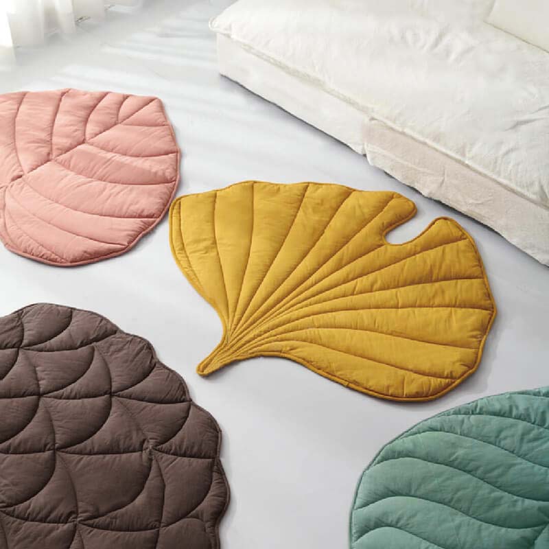 Leaf-shaped dog blanket for large dogs-machine washable, versatile and stylish, cotton polyester, 107-130 cm 2