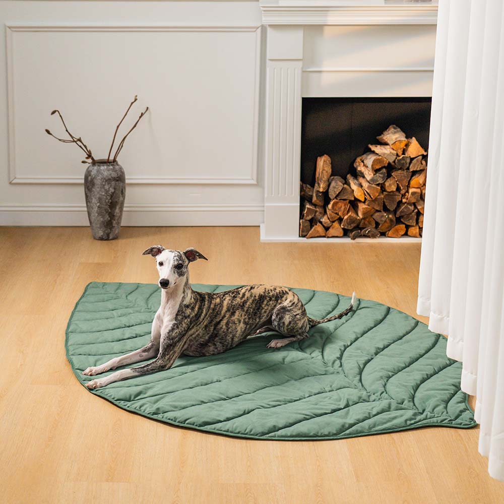 Leaf-shaped dog blanket for large dogs-machine washable, versatile and stylish, cotton polyester, 107-130 cm 9