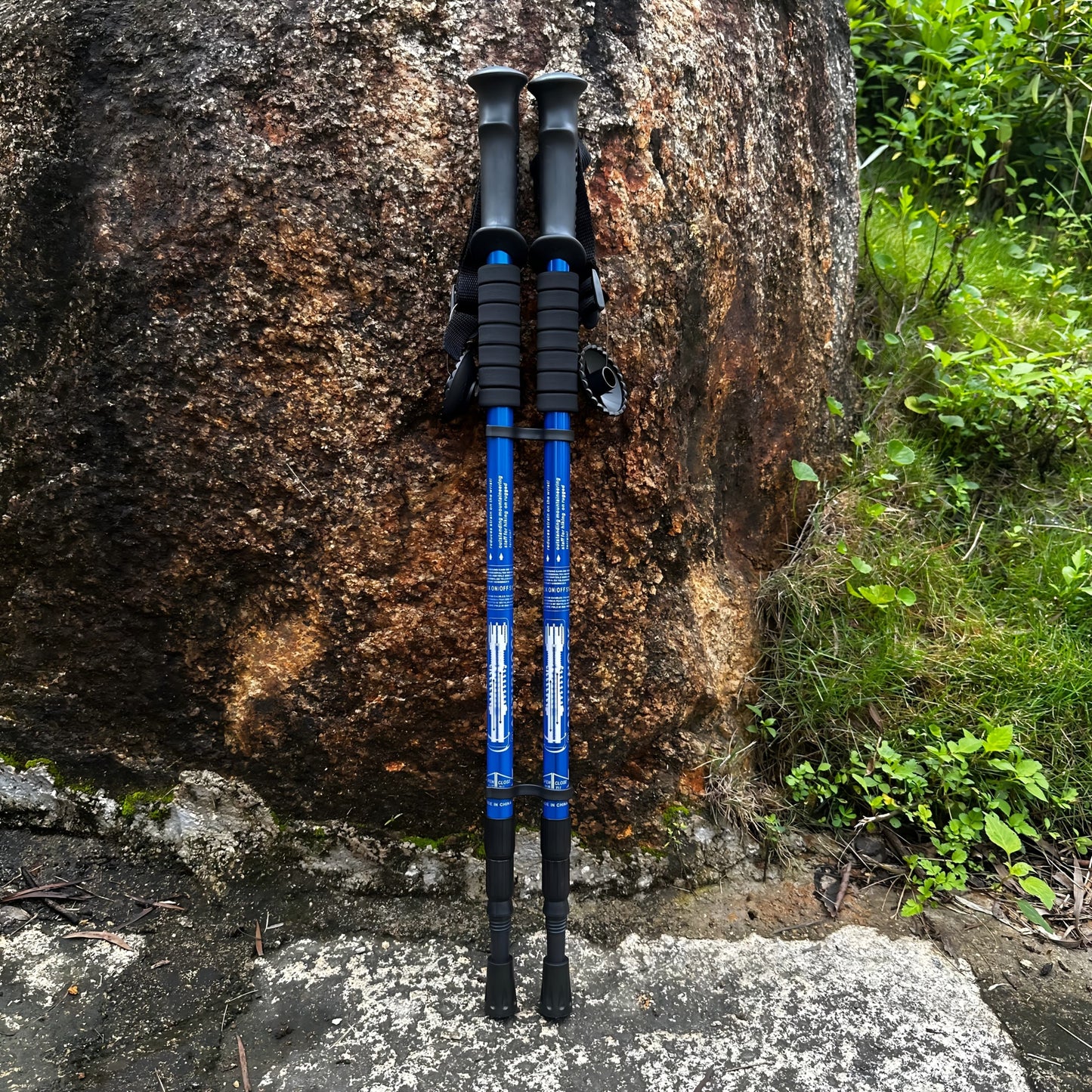 HIKEMASTER PRO – Lightweight Adjustable Trekking Poles for Outdoor Adventures