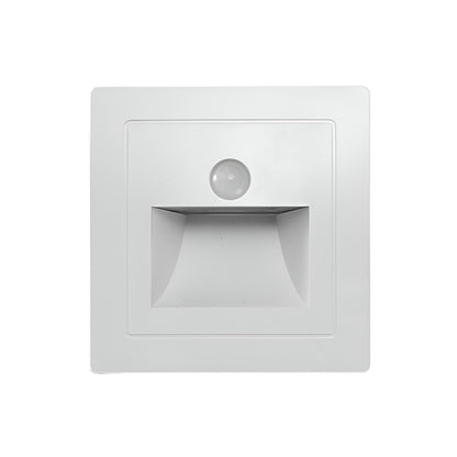 Lampada da parete LumiStep con sensore di movimento - Elegante illuminazione di sicurezza per interni