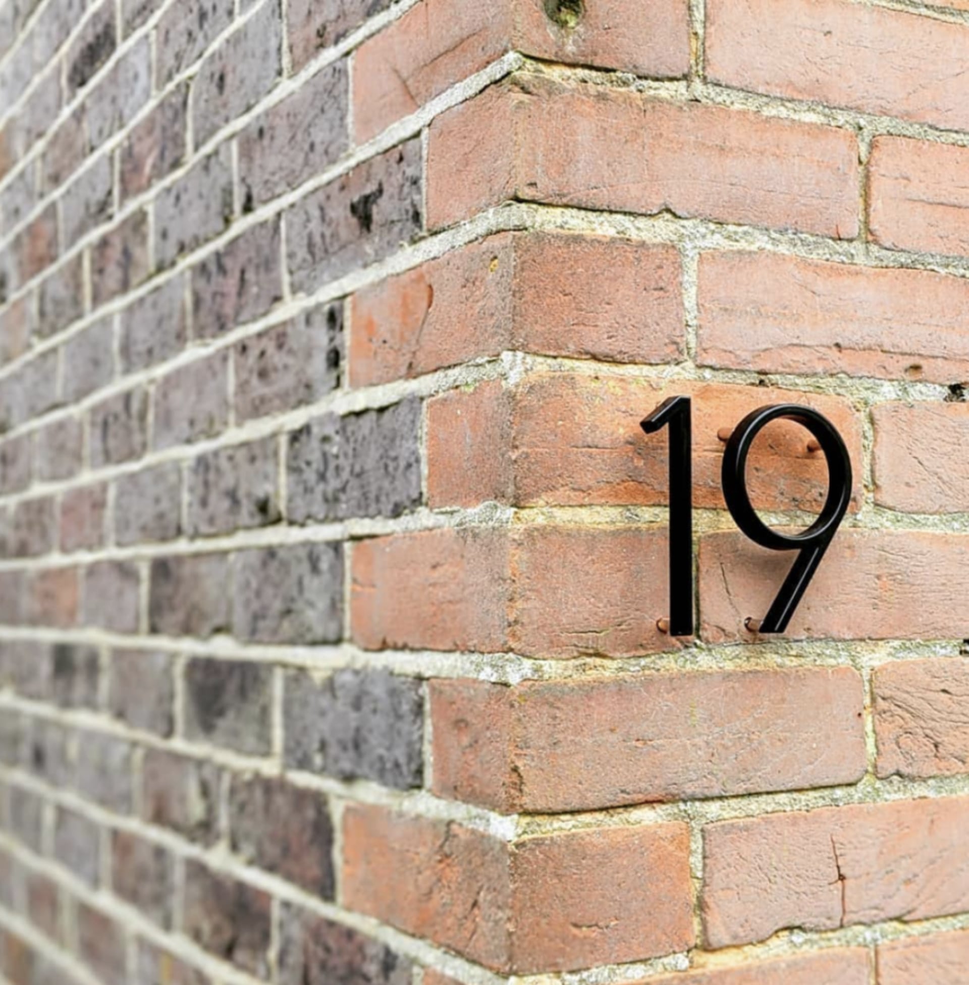 Modern House Numbers-Black House numbers with 3D floating effect for stylish outdoor areas 4