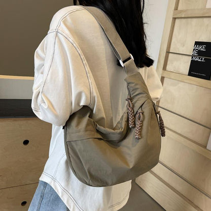 DAILY NYLON BAG – Stylish & functional shoulder bag for everyday use, work & travel