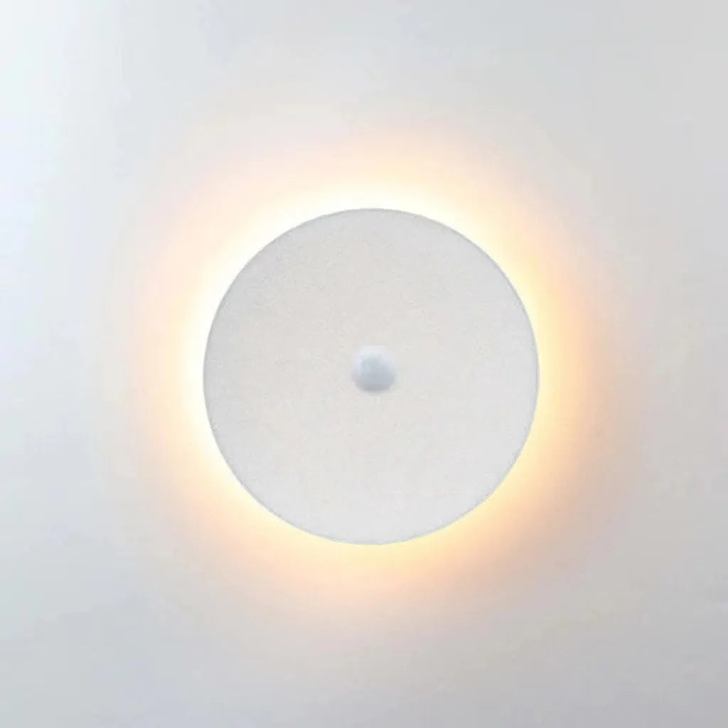 Orr Outdoor Wall Lamp-Minimalist LED wall lamp in round or angular, IP65 4