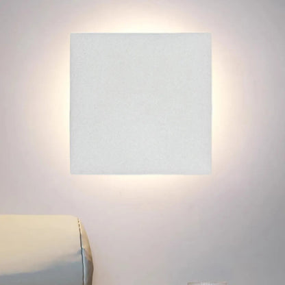 Orr Outdoor Wall Lamp-Minimalist LED wall lamp in round or angular, IP65 5