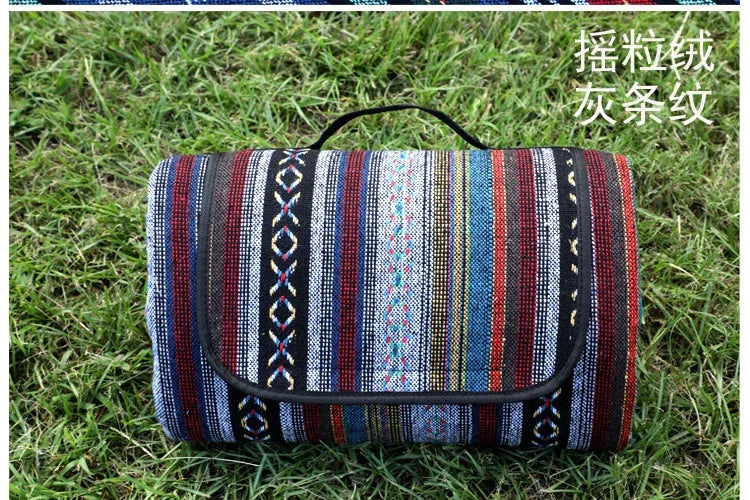 NOMADIC MAT – Outdoor Waterproof Picnic Blanket for Camping & Beach Days