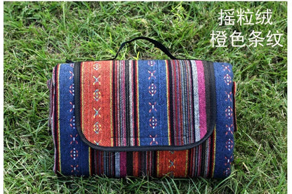 NOMADIC MAT – Outdoor Waterproof Picnic Blanket for Camping & Beach Days