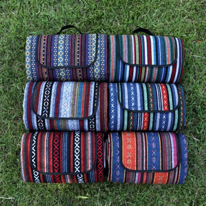 NOMADIC MAT – Outdoor Waterproof Picnic Blanket for Camping & Beach Days