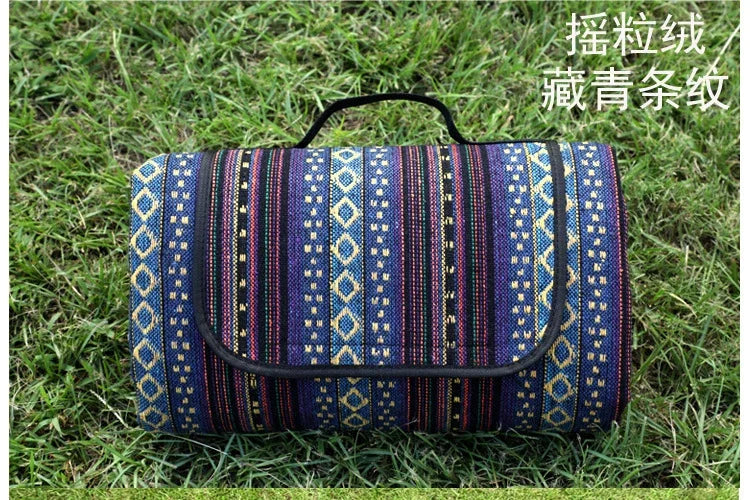 NOMADIC MAT – Outdoor Waterproof Picnic Blanket for Camping & Beach Days