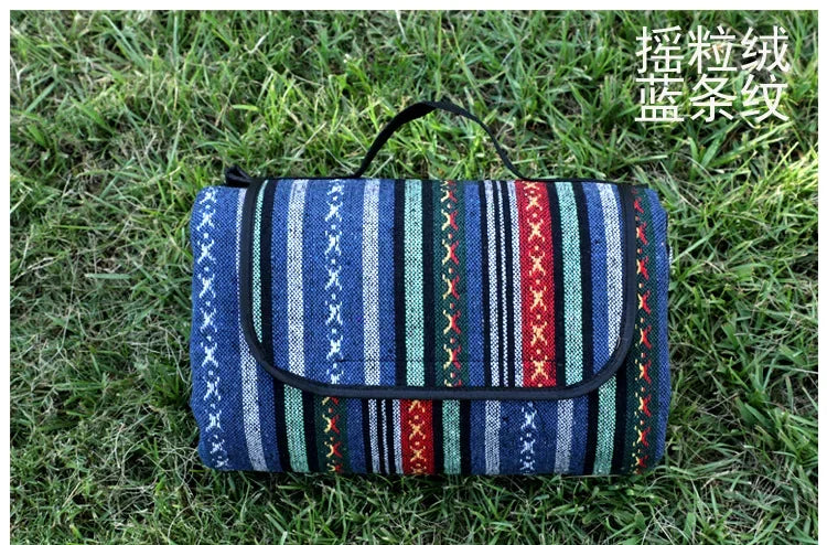 NOMADIC MAT – Outdoor Waterproof Picnic Blanket for Camping & Beach Days