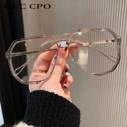 VOGUEVIEW SHADES – Oversized Square Sunglasses with UV400 & Photochromic Lenses