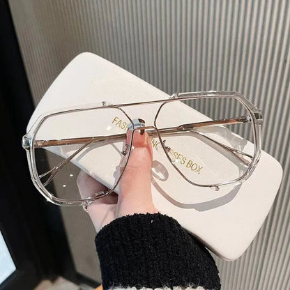 VOGUEVIEW SHADES – Oversized Square Sunglasses with UV400 & Photochromic Lenses