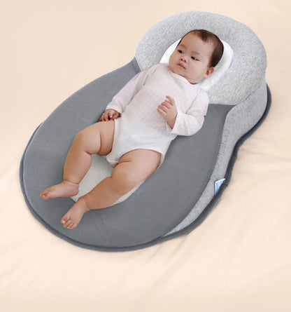 Nestlenap Babykussen - Ergonomisch kussen voor pasgeborenen om veilig te slapen en een plat hoofd te voorkomen - Ademend en zacht comfort