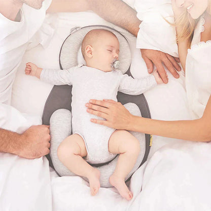 Nestlenap Babykussen - Ergonomisch kussen voor pasgeborenen om veilig te slapen en een plat hoofd te voorkomen - Ademend en zacht comfort