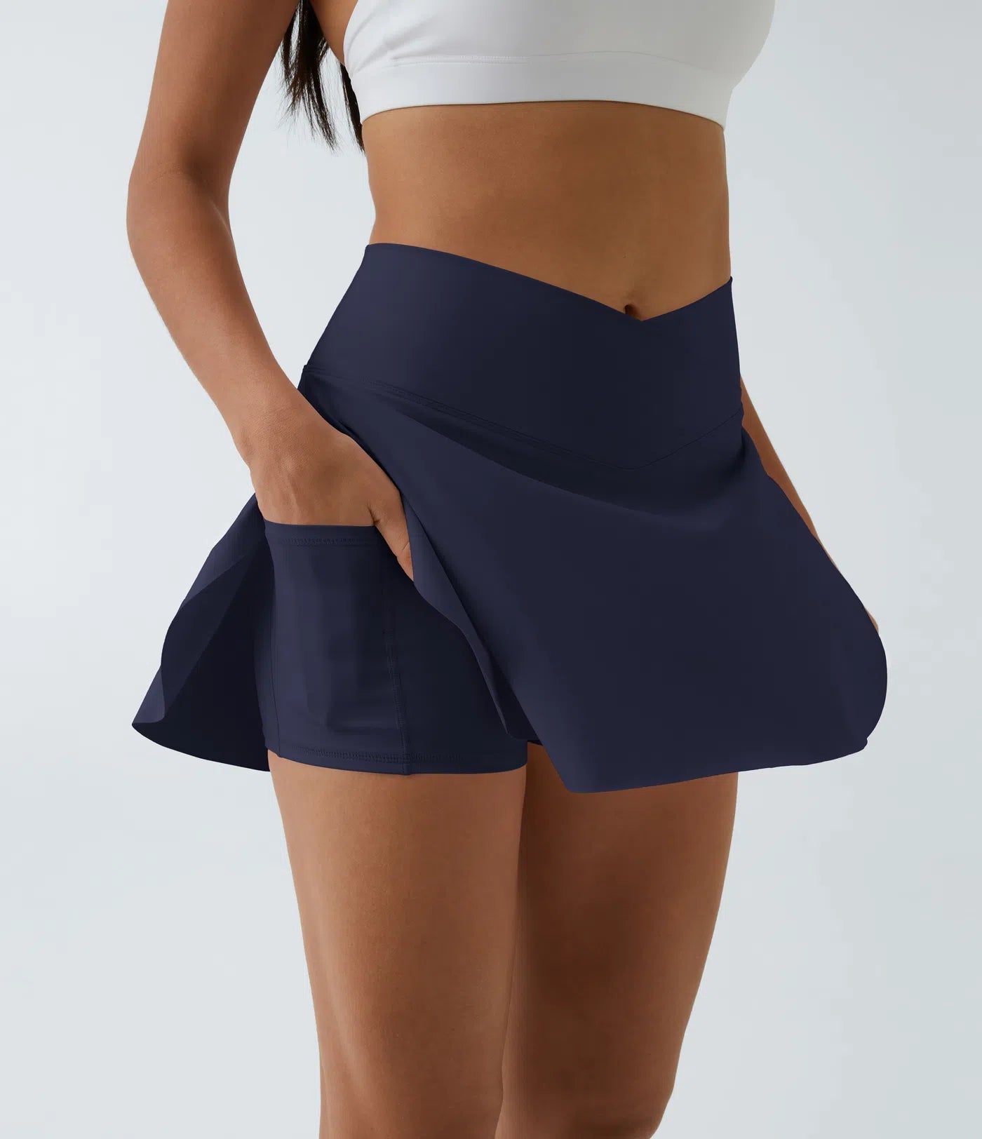 SoftlyZero Skirt - Mini-jupe plus longue avec short, ceinture croisée et poche cachée