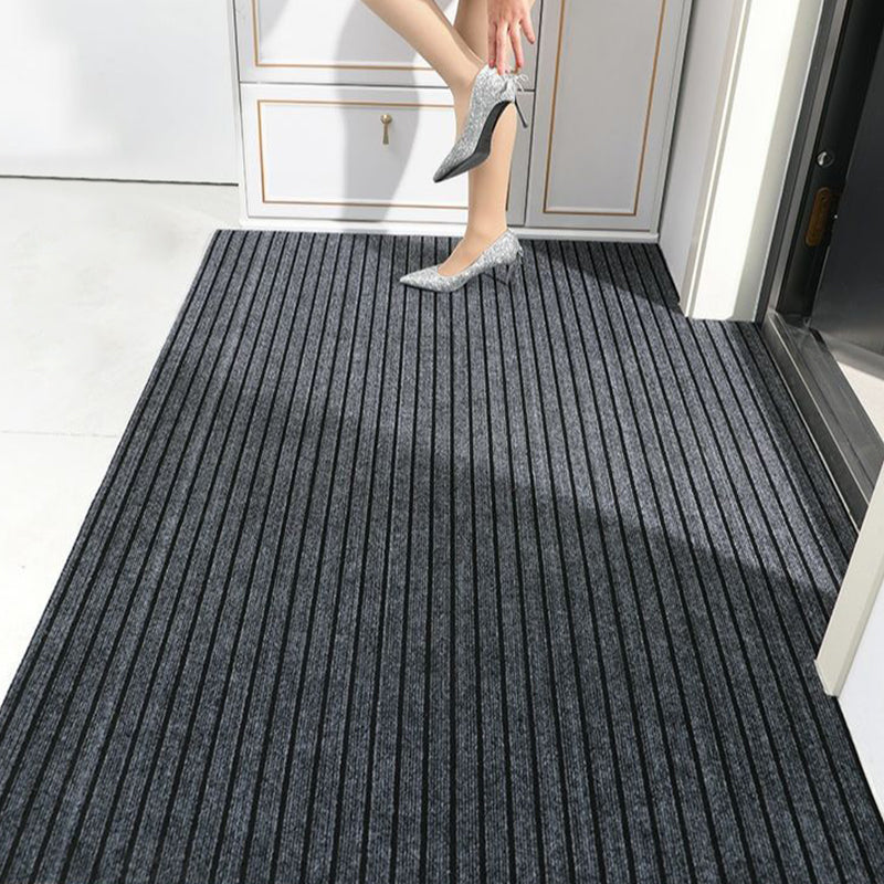 STEPSECURE – Heavy-Duty Non-Slip Doormat for All-Weather Entry Protection 2