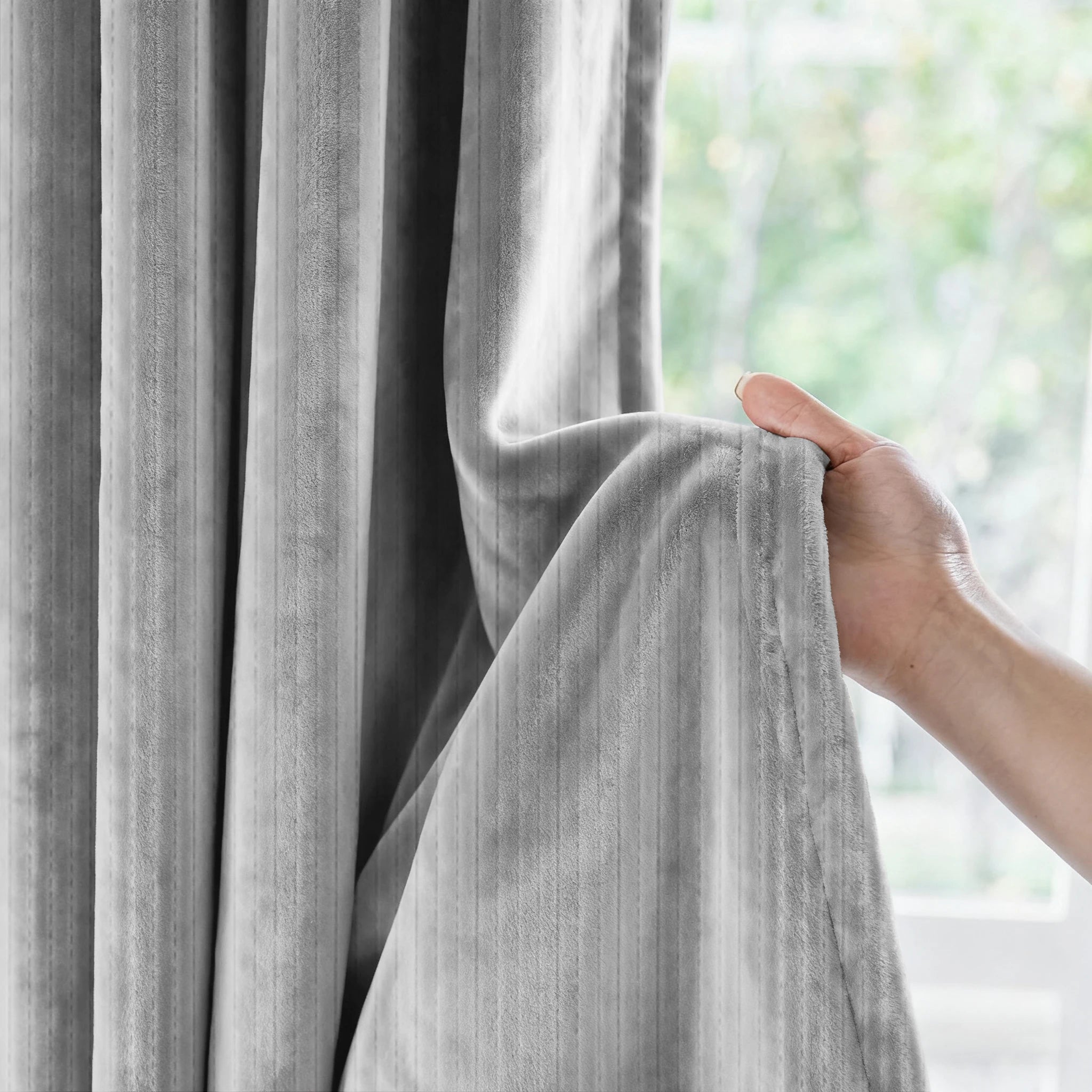ARCTIGUARD – Heavy Thermal Winter Curtain