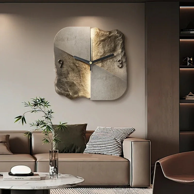 StoneAura - Moderne Wanduhr mit Sandstein-Effekt und geräuschlosem Quarz