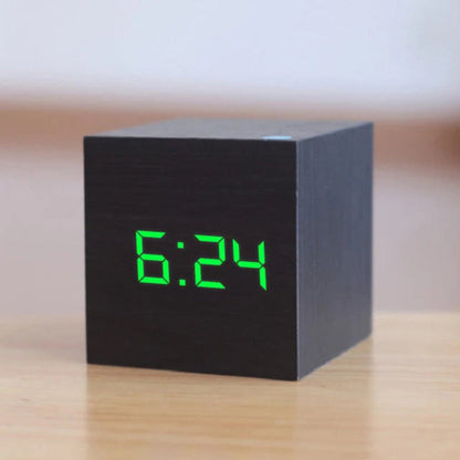 TIMECUBE - Kompakter Mini-LED-Digitalwecker für stilvolle Räume
