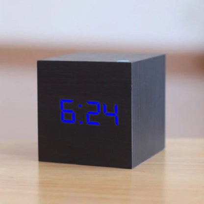 TIMECUBE - Kompakter Mini-LED-Digitalwecker für stilvolle Räume