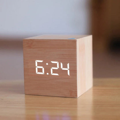 TIMECUBE - Kompakter Mini-LED-Digitalwecker für stilvolle Räume