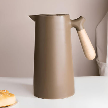 VetroLux – Elegant double-walled glass carafe with wooden handle for hot and cold drinks