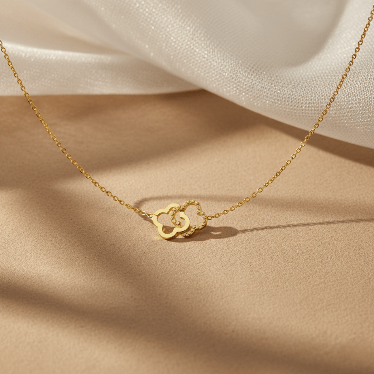 Adjustable Gold Necklace with Intertwined Clover Design - Hypoallergenic & Waterproof