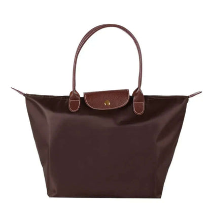 Chic Women's Handbag - Spacious & Stylish Everyday Accessory for Modern Life 5
