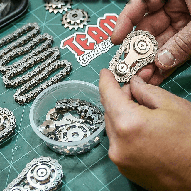 Chain Fidget Spinner - Portable Stress Relief Toy with Soothing Sound, Compact Design, Stainless Steel, Available in Multiple Colors-2