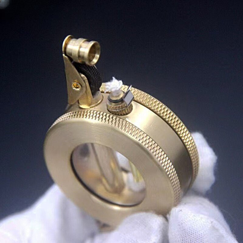 CLASSIC TIME – Accendino a cherosene in metallo retrò con design vintage